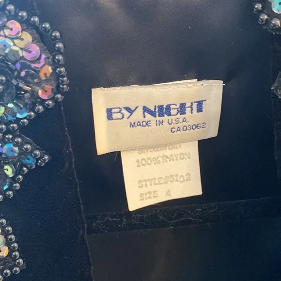 By night VINTAGE two piece jacket and dress. - Picture 8 of 8